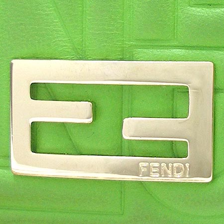 Fendi(���) 8M0219 ����ΰ� ü�� ��� �� Ŭ��ġ�� �̹���3 - ���̺��� �߰���ǰ