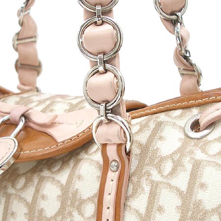 Dior(ũ����î���) �ΰ� PVC ����ü�� ��Ʈ�� �̹���4 - ���̺��� �߰���ǰ