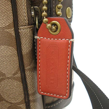 Coach(��ġ) �ñ׳�ó PVC ������ ũ�ν��� �̹���3 - ���̺��� �߰���ǰ