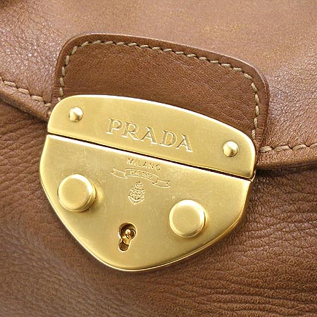 Prada(�����) �罿���� ����� �̹���3 - ���̺��� �߰���ǰ