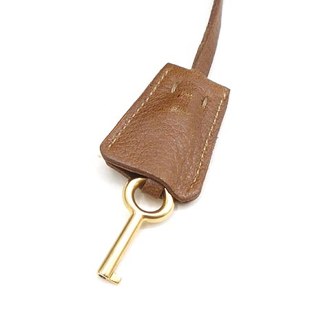 Prada(�����) �罿���� ����� �̹���4 - ���̺��� �߰���ǰ