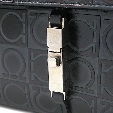Ferragamo(��󰡸�) 21 1258 ��ġ�� �ΰ� ��Ʈ�� �̹���4 - ���̺��� �߰���ǰ