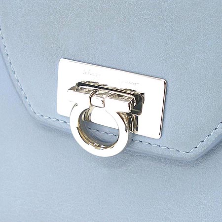 Ferragamo(��󰡸�) 22 4209 ���� ��ġ�� ������ ������ �̹���2 - ���̺��� �߰���ǰ