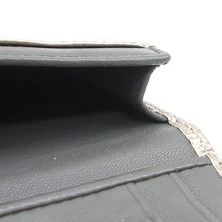 Loewe(�ο���) �ǹ� ��Ż�� �������� �̹���5 - ���̺��� �߰���ǰ