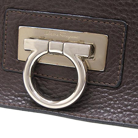 Ferragamo(��󰡸�) 21 6877 ���� ��ġ�� ����� �̹���3 - ���̺��� �߰���ǰ