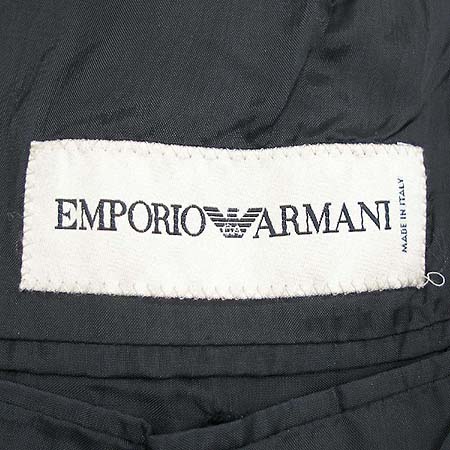 Emporio Armani(�������� �Ƹ�����) ���� �̹���4 - ���̺��� �߰���ǰ