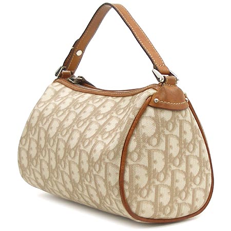 Dior(ũ����î���) �ΰ� PVC  �Ŀ�ġ ��Ʈ�� �̹���3 - ���̺��� �߰���ǰ
