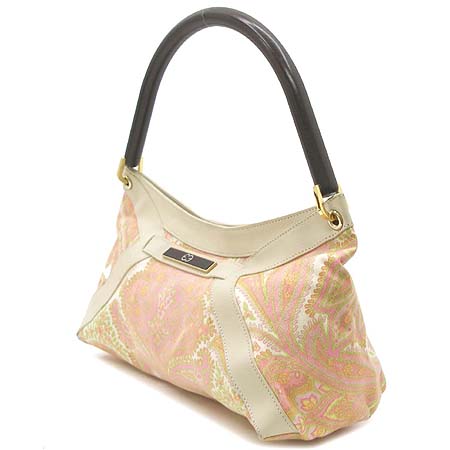 Escada(�������) ť�� �ΰ� ��� �к긯 ����� �̹���3 - ���̺��� �߰���ǰ