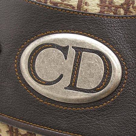 Dior(ũ����î���) CD ��Ż�ΰ� ��� �к긯 �޽��� ũ�ν��� [�б�������] �̹���3 - ���̺��� �߰���ǰ