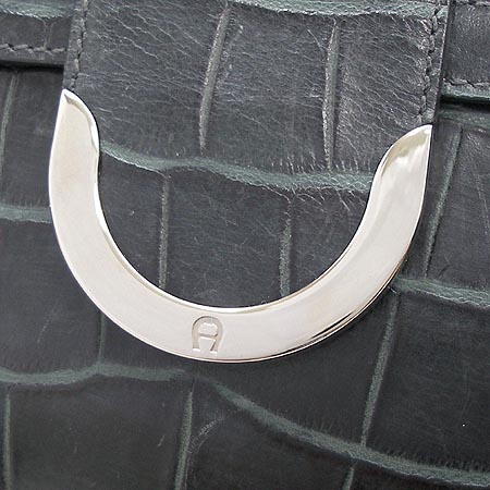 Aigner(���̱׳�) ũ��Ŀ���� ���� ��Ʈ�� �̹���3 - ���̺��� �߰���ǰ