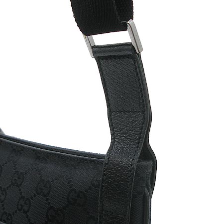 Gucci(����) 122793 GG�ΰ� �к긯 ũ�ν��� [��������] �̹���4 - ���̺��� �߰���ǰ
