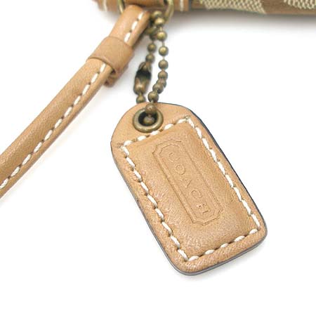 Coach(��ġ) �ñ׳�ó �ڰ��� �Ŀ�ġ �̹���3 - ���̺��� �߰���ǰ