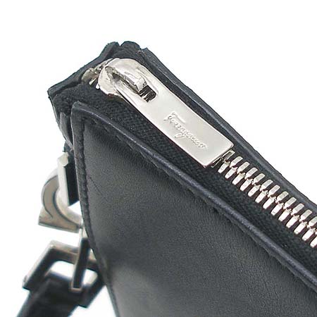 Ferragamo(��󰡸�) 21 4938 ���� ũ�ν��� �̹���3 - ���̺��� �߰���ǰ