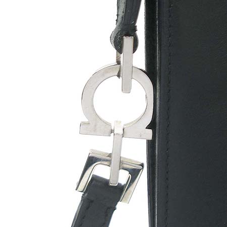 Ferragamo(��󰡸�) 21 4938 ���� ũ�ν��� �̹���4 - ���̺��� �߰���ǰ