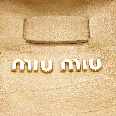 MiuMiu(�̿�̿�) ���� ���� ����� �̹���4 - ���̺��� �߰���ǰ