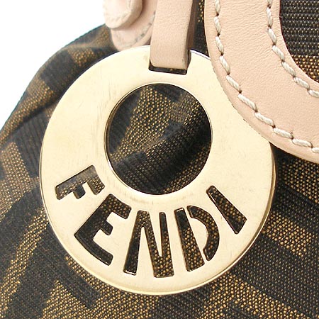 Fendi(���) 8BR445 FF �ΰ� �ڰ��� ��ī  ����� �̹���4 - ���̺��� �߰���ǰ
