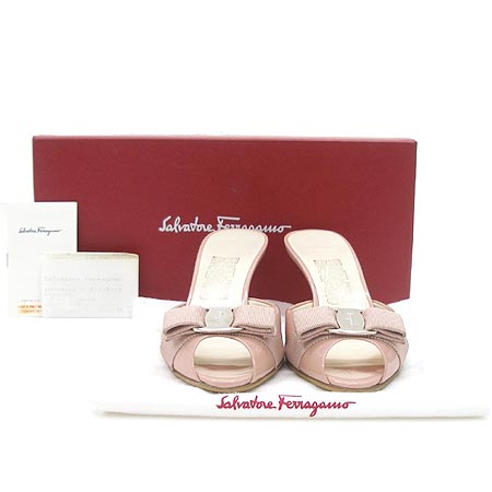 Ferragamo(��󰡸�) RIBERIA ���� �ٶ� ��� ���̴�Ʈ ���� �̹���2 - ���̺��� �߰���ǰ