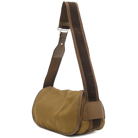 YSL(�Ի��ζ�) 116161 �޽��� ����� �̹���3 - ���̺��� �߰���ǰ