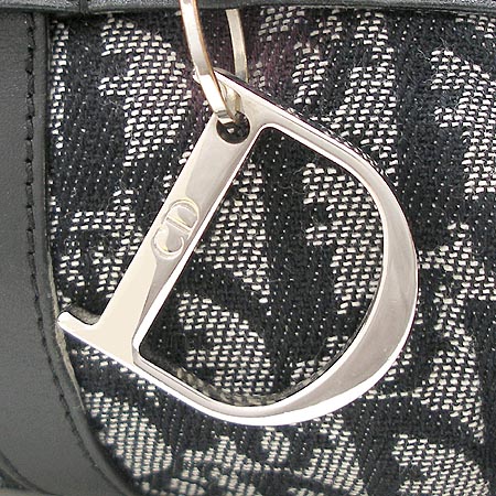 Dior(ũ����î���) ��÷ΰ� �ڰ��� ����� �̹���3 - ���̺��� �߰���ǰ
