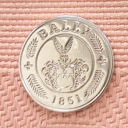 Bally(�߸�) �ν����� 3�� ��Ʈ�� �̹���4 - ���̺��� �߰���ǰ