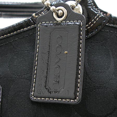 Coach(��ġ) �ñ׳��� ���� ����� �̹���4 - ���̺��� �߰���ǰ