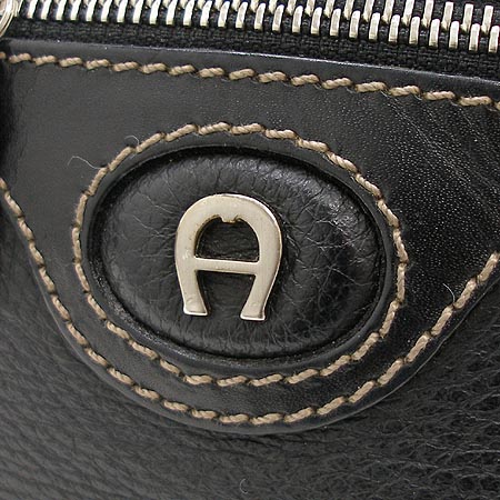 Aigner(���̱׳�) �̴ϼ� ¤ ���� ũ�ν��� �̹���3 - ���̺��� �߰���ǰ