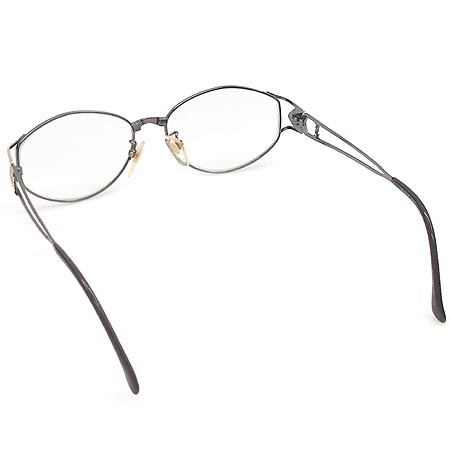 YSL(�Ի��ζ�) ���� �ΰ� �Ȱ��� �̹���3 - ���̺��� �߰���ǰ