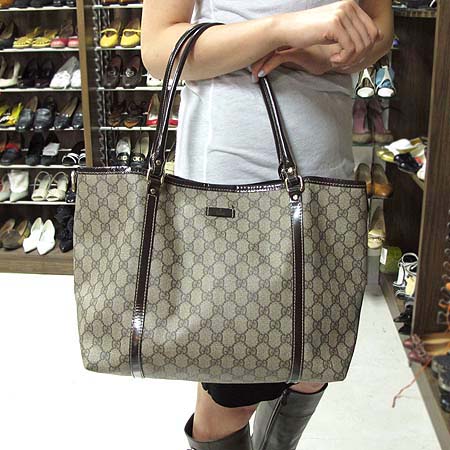 Gucci(����) 197953 GG �ΰ� PVC �ٰ� ���� ����� [��������] �̹���2 - ���̺��� �߰���ǰ
