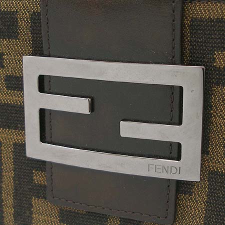 Fendi(���) 8M0035 ��ī ���� �ΰ� ������ [��������] �̹���2 - ���̺��� �߰���ǰ