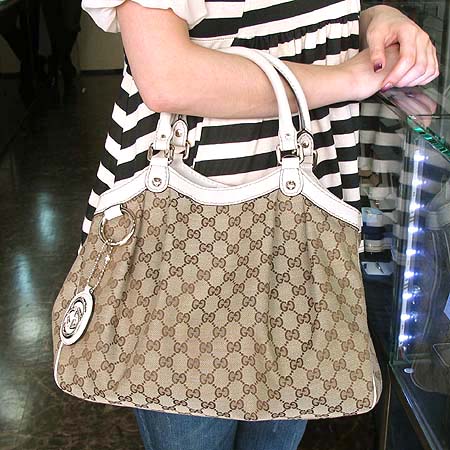 Gucci(����) 211944 GG�ΰ� �к긯 ����� [�б�������] �̹���2 - ���̺��� �߰���ǰ