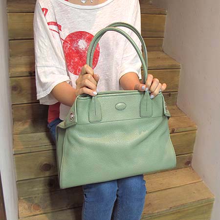 Tod's(����) ���� ��Ʈ�� �̹���2 - ���̺��� �߰���ǰ