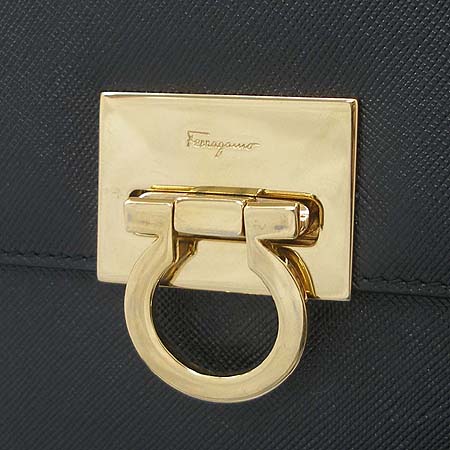 Ferragamo(��󰡸�) 21 0160 ���� ���� ����ΰ� �簢 ��Ʈ�� + �����Ʈ�� �̹���4 - ���̺��� �߰���ǰ