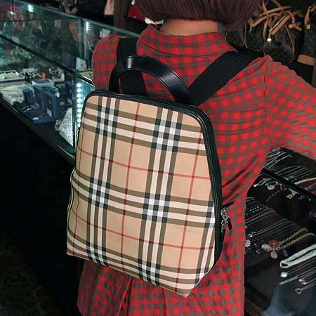 Burberry(������) ��� üũ PVC ���� �̹���2 - ���̺��� �߰���ǰ