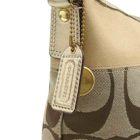 Coach(��ġ) �� ���� �ñ׳�ó �ڰ��� ����� �̹���3 - ���̺��� �߰���ǰ
