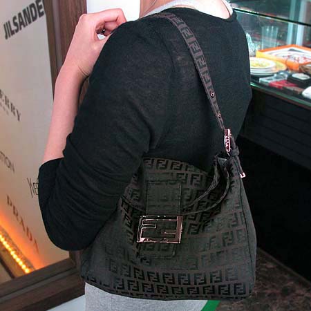 Fendi(���) 8BR004 FF �ΰ� �ڰ��� ����� �̹���5 - ���̺��� �߰���ǰ