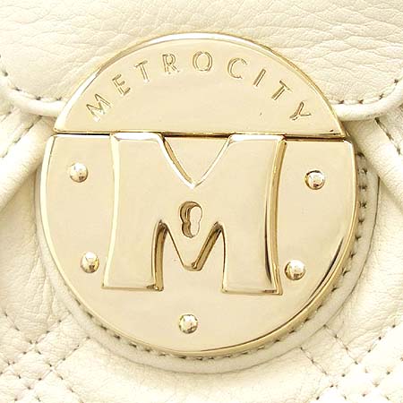 Metrocity(��Ʈ�ν�Ƽ) M �ΰ� ���� ���ָӴ� ���� ü�� ����� + ��� ��Ʈ�� �̹���5 - ���̺��� �߰���ǰ