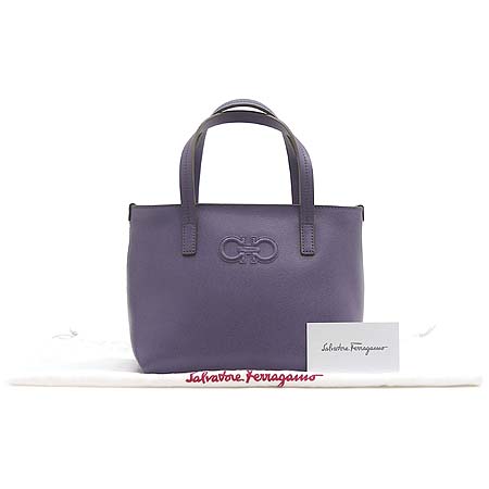 Ferragamo(��󰡸�) 21-B095 �ΰ���� ��Ʈ�� [�б�������] �̹���2 - ���̺��� �߰���ǰ