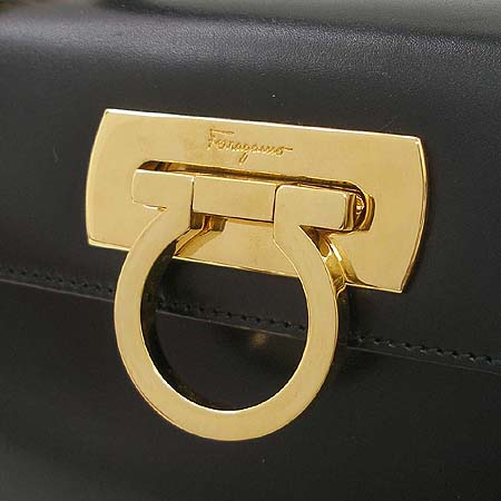 Ferragamo(��󰡸�) 21 2193 ���� ��ġ�� �簢 ��Ʈ�� + ��� ��Ʈ�� �̹���2 - ���̺��� �߰���ǰ