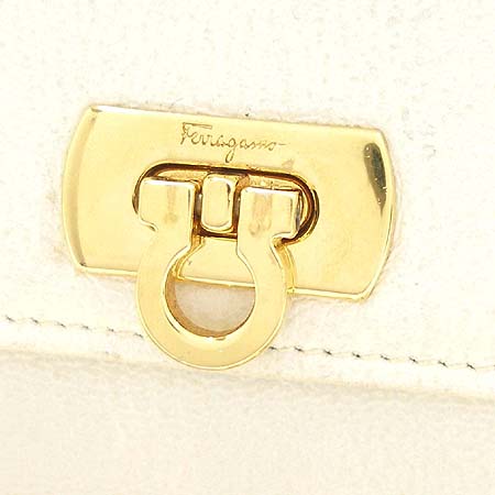 Ferragamo(��󰡸�) 214771 ���� ��ġ�� ��� ����ü�� �̴� ũ�ν��� �̹���2 - ���̺��� �߰���ǰ