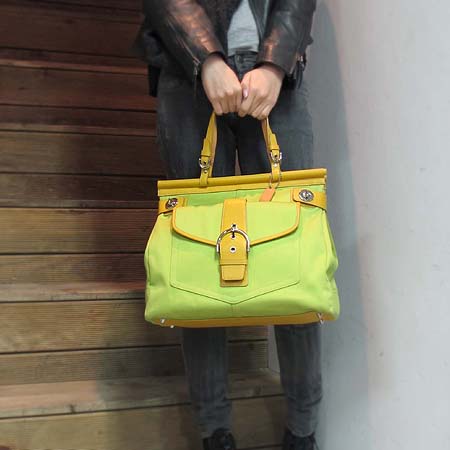 Coach(��ġ) �� ���� ��Ʈ��� �к긯 ��Ʈ�� �̹���5 - ���̺��� �߰���ǰ