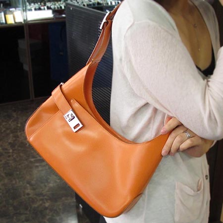 Ferragamo(��󰡸�) 21 0170 ���� ��ġ�� ��� ����� �̹���4 - ���̺��� �߰���ǰ