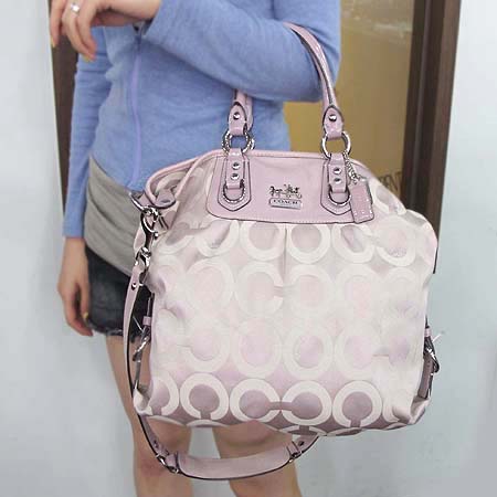 Coach(��ġ) ��Ŀ �� ��Ʈ �ΰ� �ڰ��� ��Ʈ�� + ��� ��Ʈ�� �̹���4 - ���̺��� �߰���ǰ