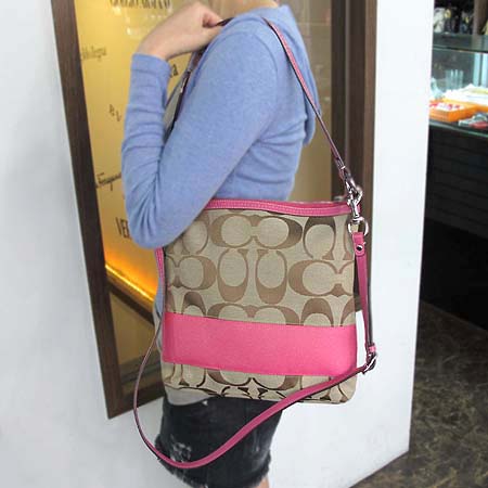 Coach(��ġ) �ñ׳��� ��ũ ��Ʈ������ ����� 2WAY [��������] �̹���4 - ���̺��� �߰���ǰ