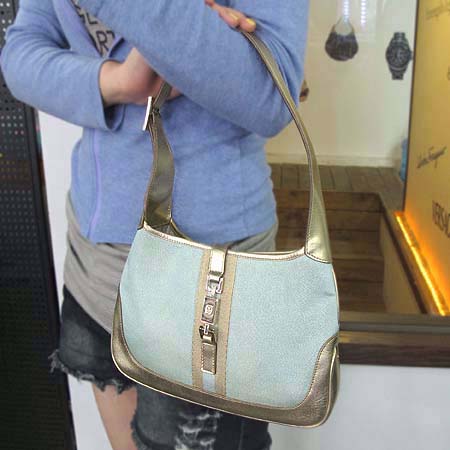 Gucci(����) 001 3735 ��Ż�� ��Ƽ�÷� ��Ű ����� �̹���5 - ���̺��� �߰���ǰ