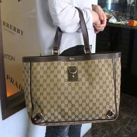 Gucci(����) 141472 GG�ΰ� �ڰ��� ����� [��������] �̹���5 - ���̺��� �߰���ǰ