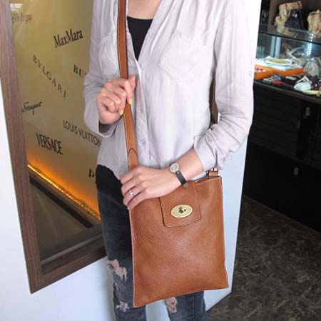 MULBERRY(�ֹ���) ������ ũ�ν��� �̹���5 - ���̺��� �߰���ǰ