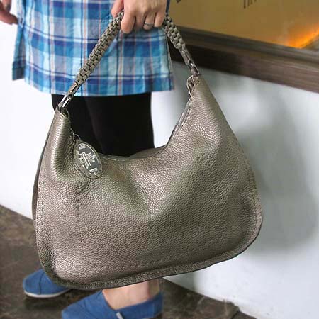 Fendi(���) 8BR582 �������� ����� ȣ��  ����� [�б�������] �̹���5 - ���̺��� �߰���ǰ