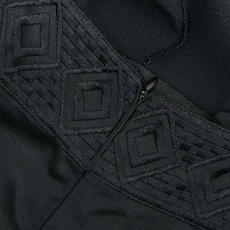 Emporio_Armani(���������Ƹ�����) ���ǽ� [���빮��] �̹���4 - ���̺��� �߰���ǰ