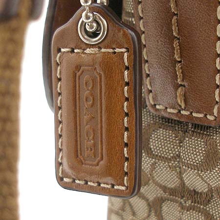 Coach(��ġ) �ñ׳��� �ΰ� ���� ��Ʈ ��� ���� ��Ƽġ ũ�ν��� [��������] �̹���2 - ���̺��� �߰���ǰ