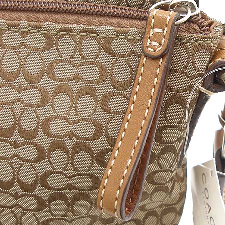Coach(��ġ) �ñ׳��� �ΰ� ���� ��Ʈ ��� ���� ��Ƽġ ũ�ν��� [��������] �̹���3 - ���̺��� �߰���ǰ